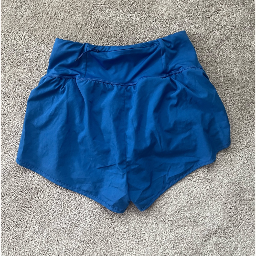 Love tree athletic shorts.